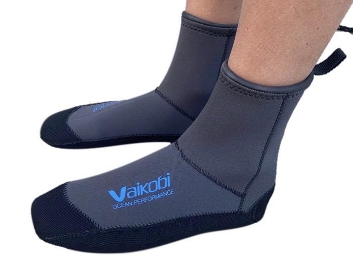 Vaikobi Vcold 2mm Neoprene Socks – OnTheWater360